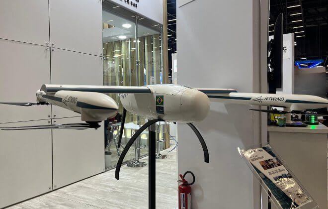 Destaque do Futurecom 2023, drone RQ-17 ION tem alta capacidade de carga e consegue viajar até 100 quilômetros