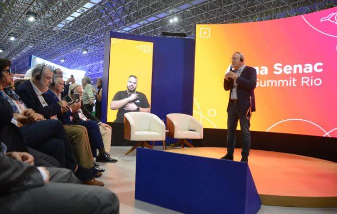 Arena Senac RJ terá executivos de big techs no segundo dia de Web Summit Rio