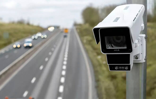 Axis lança dispositivo de fusão radar-vídeo para identificar veículos de alta velocidade