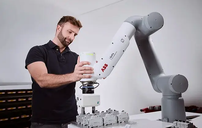 Cibersegurança lidera prioridades da indústria com avanço da automação e eletrificação, aponta ABB Robotics